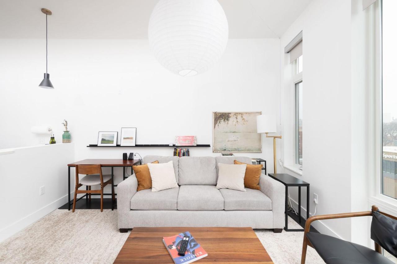Modern 1Br Apt With Skywalk To Fiserv, Rooftop, And Parking Milwaukee Zewnętrze zdjęcie